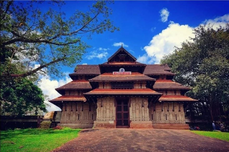 Vadakkumnathan Temple