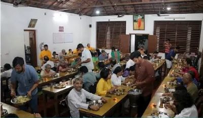 Annadanam, Bhiksha – Offering Food